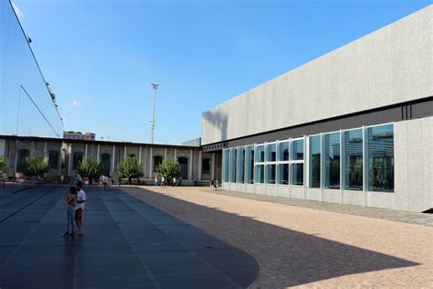 fondazione prada isarco milano orario|fondazione prada venezia milano.